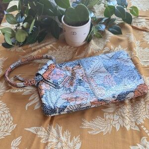 NWOT HOBO Boho Wristlet Clutch